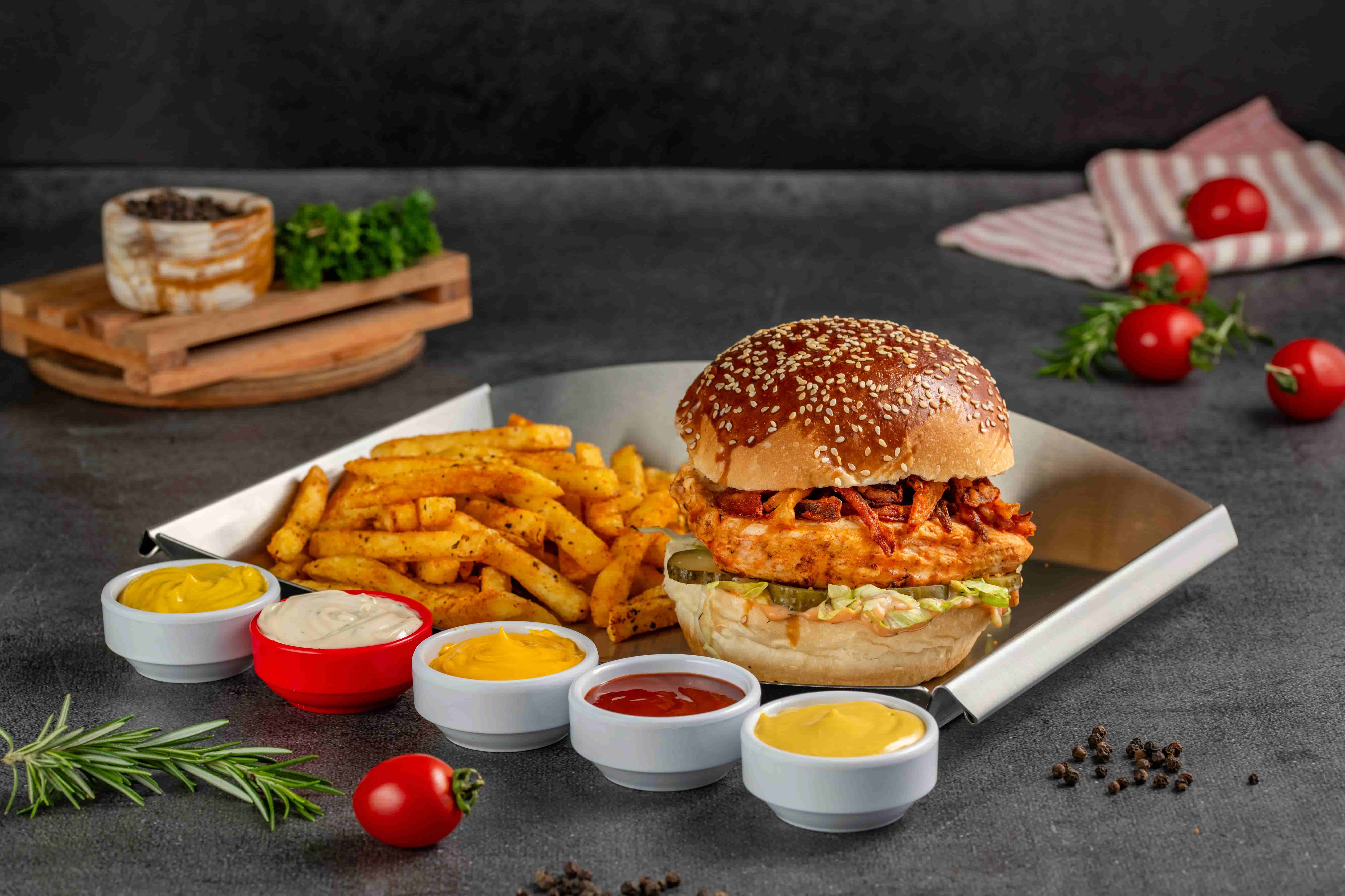 Köri Soslu Bonfile Burger